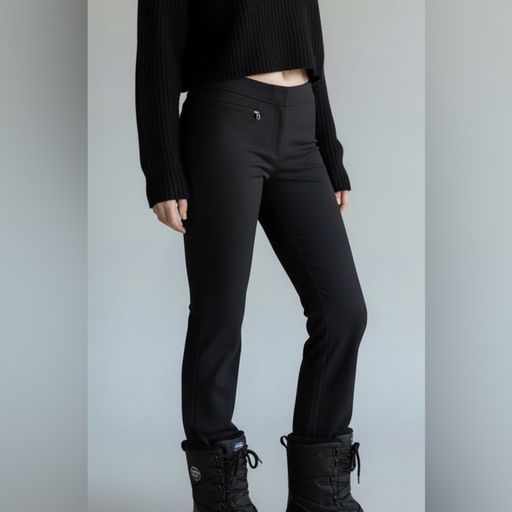 Obermeyer vintage black snow pants with heart charm  Leather inserts PA 003